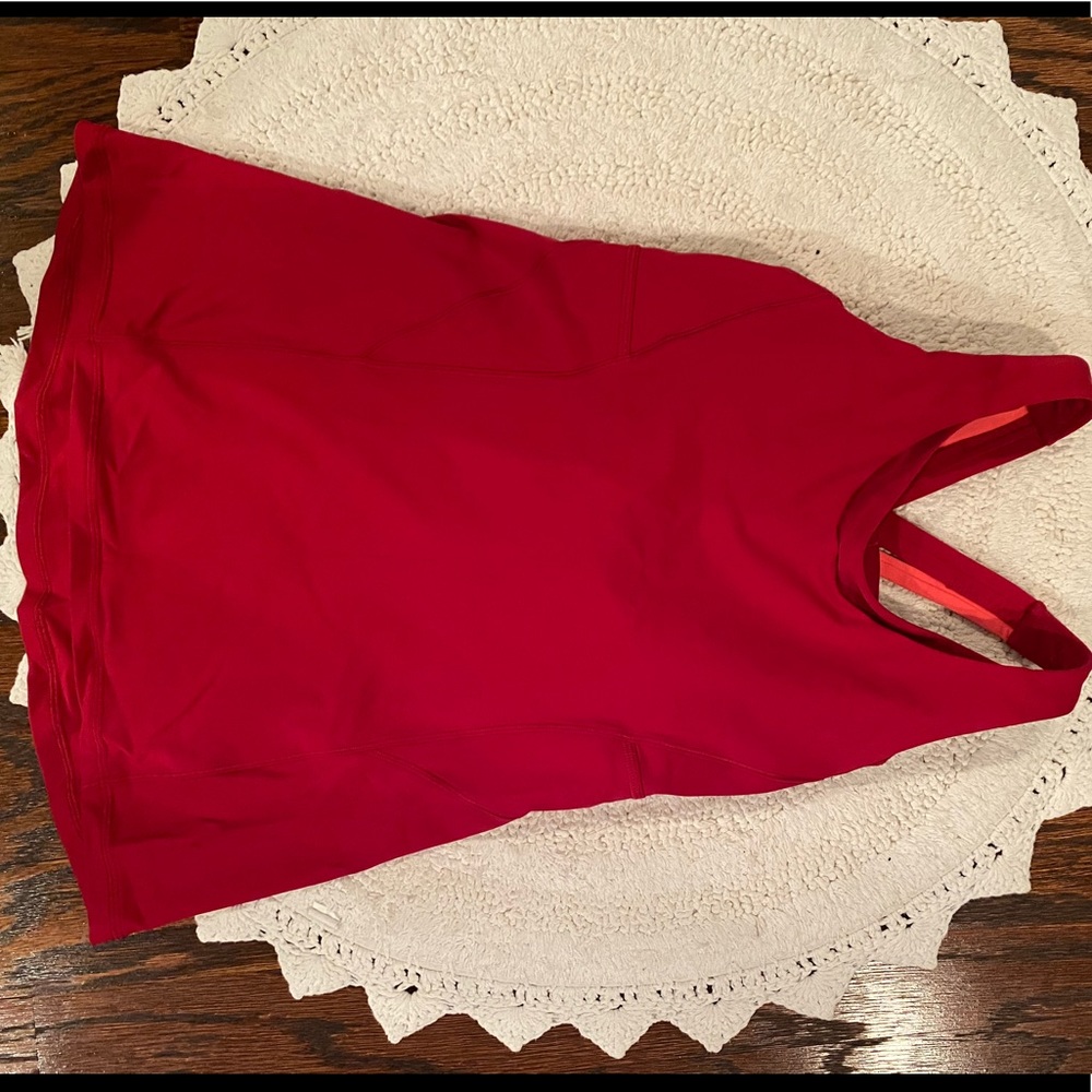 NEVER WORN lululemon top